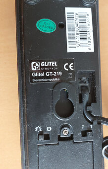 Telefón Glitel na stôl i na stenu - 3