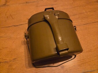 Vojenská fľaša a ešus - 3