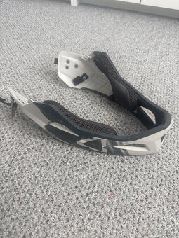 Leatt mtb 3.0 enduro prilba - 3