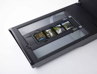 Scaner Canon CanoScan 9000F - 3
