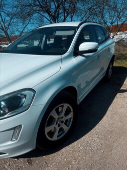 Volvo XC60 D4 – automat, výborný stav - 3