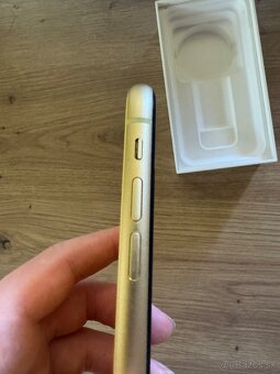 Predám Apple iPhone XR 64 GB – žltý - 3