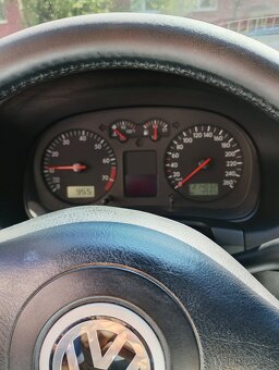 VW IV, 1,6 benzín - 3