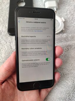 Apple iphone SE 2020 64GB Black - 3