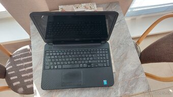 Notebook Dell Inspiron 3537 – starší model, vhodný na nenáro - 3