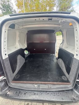 Predam peugeot partner 1,6 diesel 66kw 2016 rok - 3