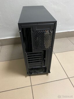 PC skrinka (case) - 3