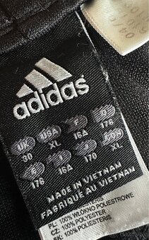 Šortky ADIDAS, velkost 174 - 3