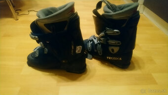 Predam pouzite lyže s lyziarkami - 3