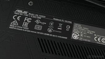 ASUS ROG FX553V - 3