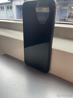 iPhone 11 - 3