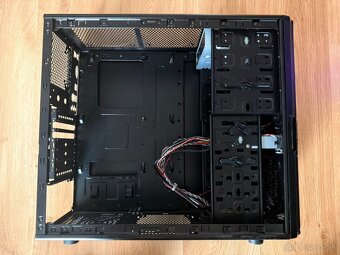 PC skriňa Thermaltake - 3