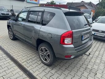 Jeep Compass 2.2L I4 CRD Limited 4x4 - 3