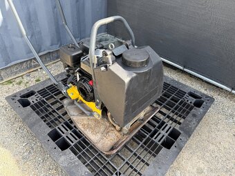 Vibračná doska Bomag BP 12/50 A 82kg - 3