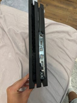 Ps4 pro - 3