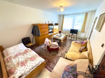 NA PREDAJ 2 IZB. BYT S LOGGIOU, 64M2, SOTINSKÁ UL., SENICA - 3