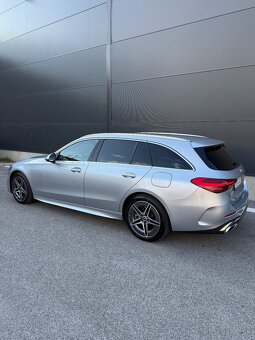 Mercedes C 300e - 3