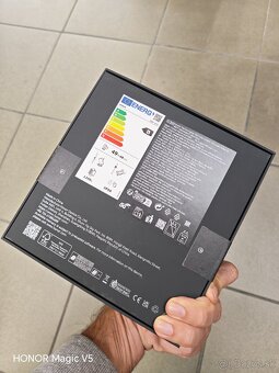 HONOR Magic V5 – nový 2025 model, 16 GB RAM / 512 GB
 - 3