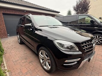 Mercedes-Benz ML350 Bluetec 4Matic - 3