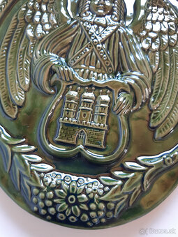 Keramický reliéf so znakom Bratislavy - 3