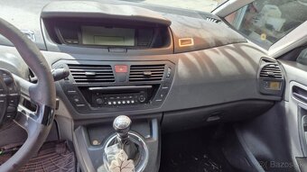 Citroen C4 Picasso 1,6HDI 82kw kód motora: 9HR - 3