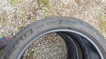 245/40R19 MICHELIN ALPIN 5 - 3