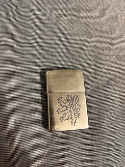Zippo benzinovy zapalovac - Cesky lev - 3