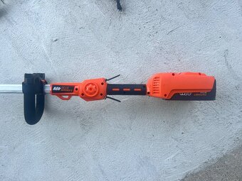 Predám AKU strunovú kosačku PATRIOT od Mountfield - 3