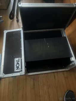 Kufor case rack - 3