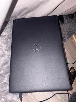 Dell Latitude 3500 - 3