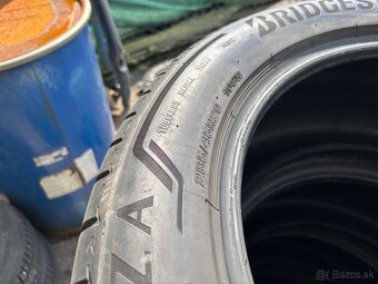 Letné pneu Bridgestone 285/45 r20 - 3