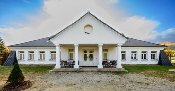 Luxusná Kúria pri Trenčíne – 14 Izieb, 5700 m² Pozemok - 3