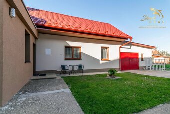 REZERVOVANÉ - Na predaj pekný dom so záhradou - 3