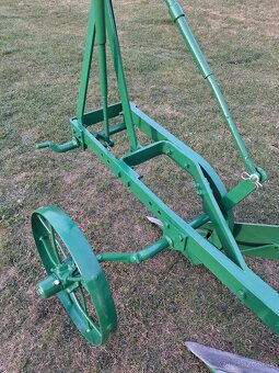 Dvojradličný pluh - 3