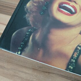 • Na predaj kniha Marilyn • - 3