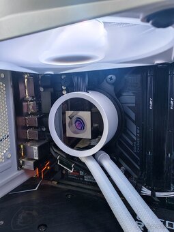 NZXT KRAKEN 240 RGB Matte White AM4/AM5 - 3