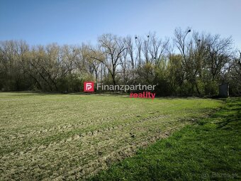 INVESTIČNÁ PRÍLEŽITOSŤ – Pozemok 9 202 m² na okraji obce - 3