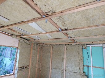 Predám lacno minerálnu izoláciu cca 65 m2 + polystyren 12 m2 - 3