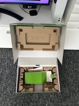 XBOX Series S - Komplet balenie - 3