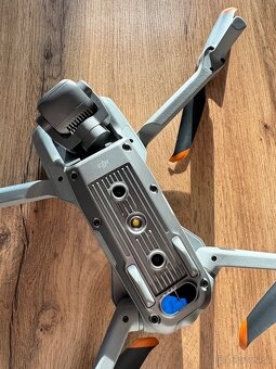 Predám DJI air 2s fly more combo. - 3