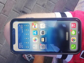 iPhone 11 - 3