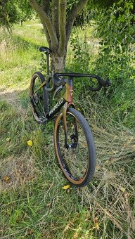 Gravel F 9 - 3