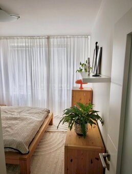 3-izbový byt s balkónom, ul. Vilová,  Bratislava V TOP - 3