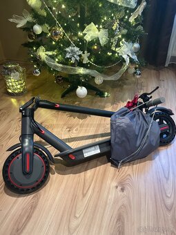 🛴 Elektrická kolobežka TX01 36V – ČISTO NOVÁ (07/2025) - 3