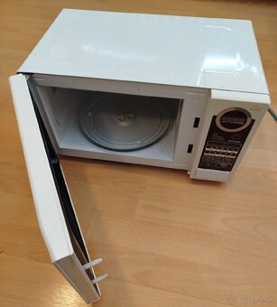 Predám mikrovlnnú rúru Daewoo - 3