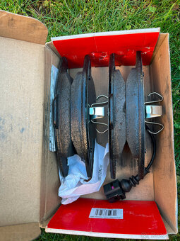 Brzdové platničky - 3