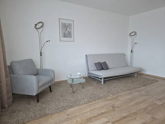 PRENÁJOM - Priestranný 3 izbový byt - Nitra, Centrum - 3