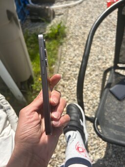 Samsung Galaxy S24 - 3
