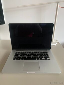 MacBook Pro 15" (Mid 2015) – 16GB RAM, i7 – 290€ - 3