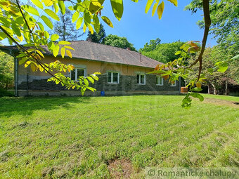 Dom uprostred lesa na samote - útočisko pred ruchom mesta - 3